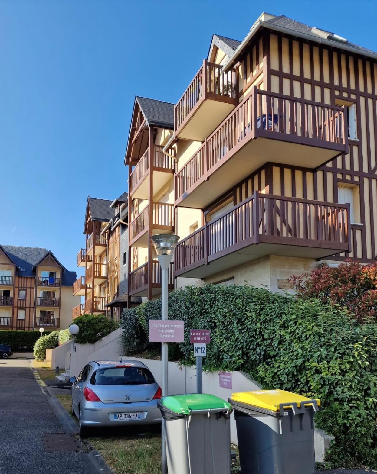 Cote Plage & Balcon Cabourg Exterior foto